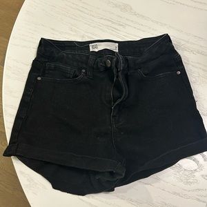 Tilly’s RSQ Jean Shorts size 27